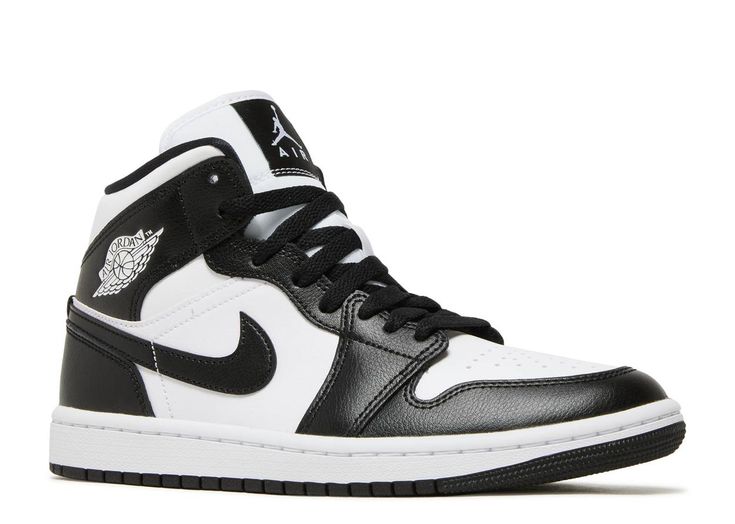 Jordan 1 Mid "Panda" 🐼