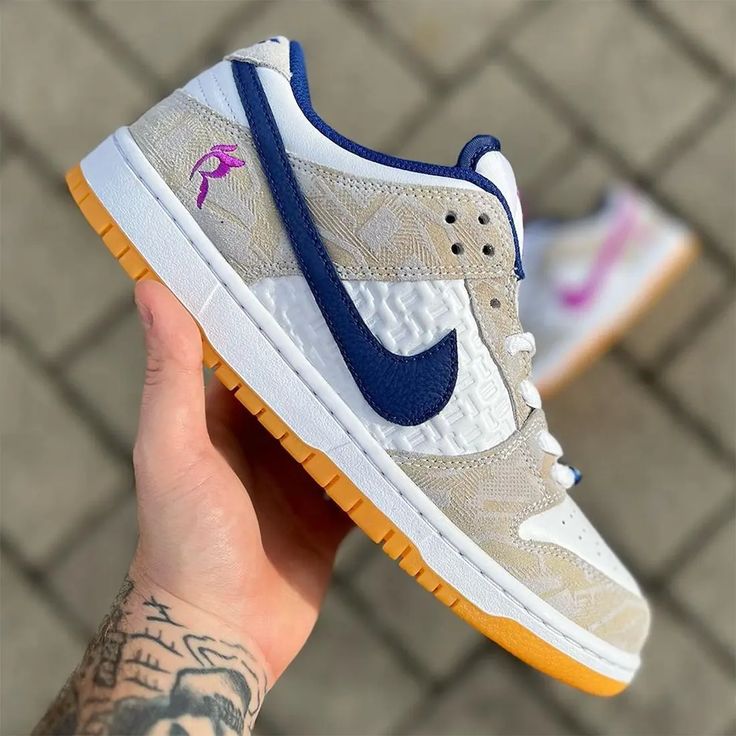 Nike SB Dunk Low "Rayssa Leal"