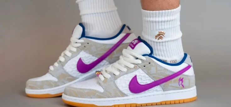 Nike SB Dunk Low "Rayssa Leal"