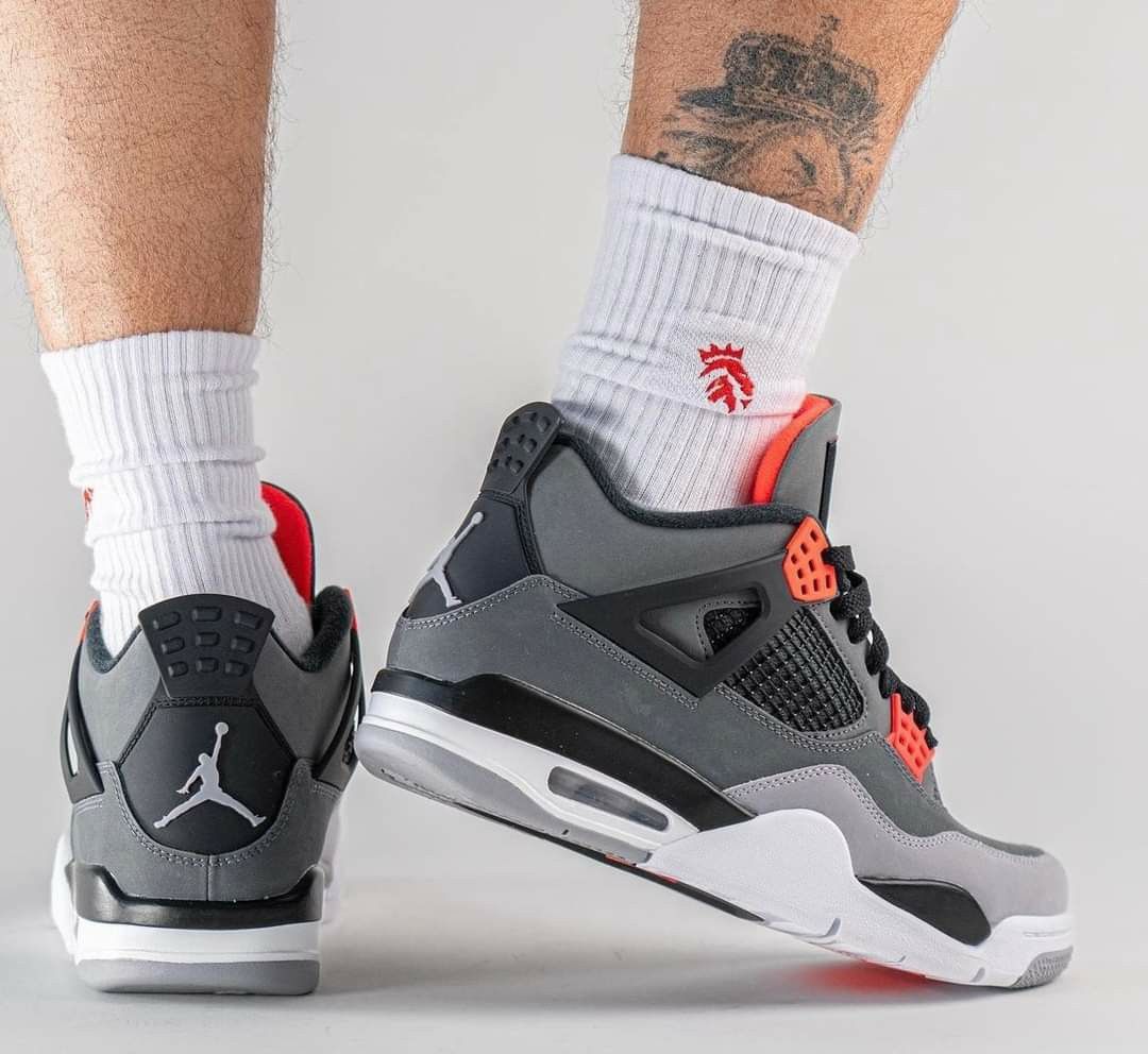 Jordan 4 "Infrared"